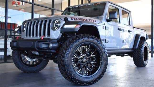 Image for article titled This Arizona Dealership Is Asking $148,000 For A Hellcat-Swapped Jeep Gladiator