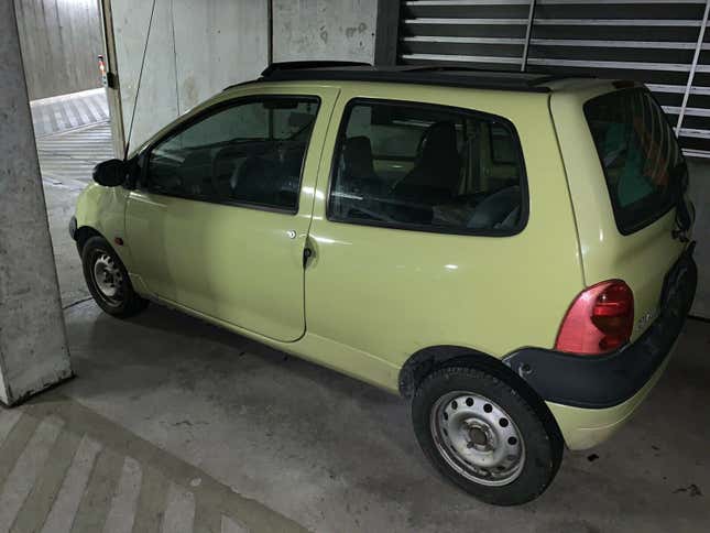 Germany Is A Gold Mine Of Dirt Cheap Renault Twingos And Someone Needs To  Save Them