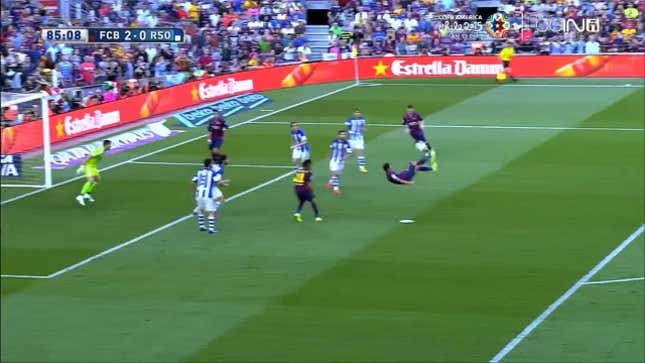 Pedro Bicycle Goal Gives Barcelona 2-0 Lead