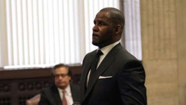 Image for article titled R. Kelly Didn't Show Up to Court, Lost Lawsuit Alleging Sexual Abuse of an Underage Girl