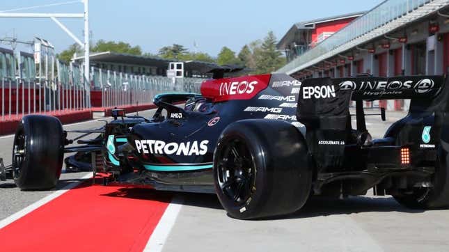 Image for article titled F1 Is Marching Closer To 18-Inch Wheels