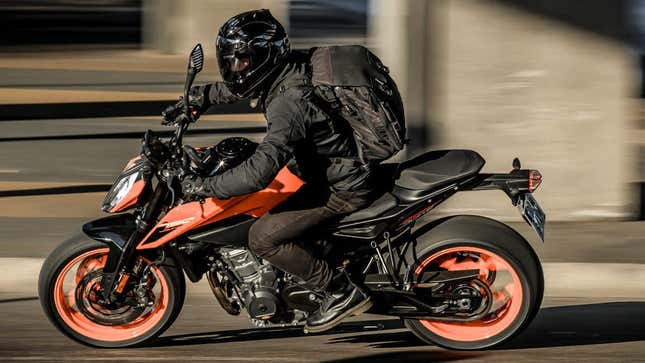 Image for article titled Gear Up: Kriega Backpacks Are Worth The Money