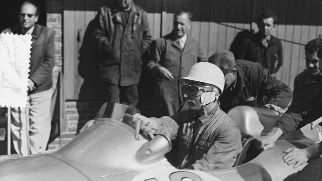 Image for article titled Sir Stirling Moss, Formula One and Mille Miglia Legend, Has Passed Away at 90