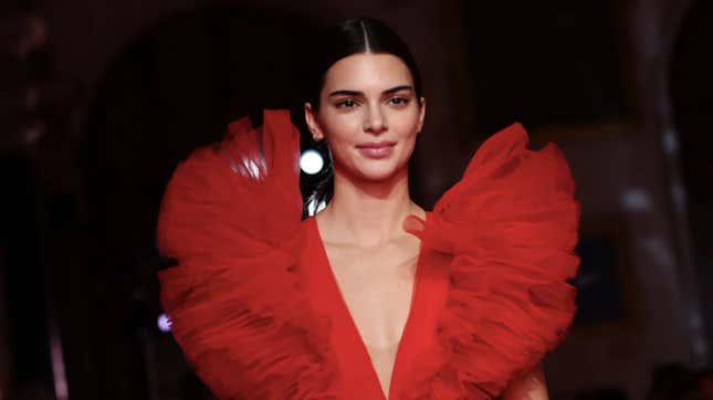 Image for article titled Kendall Jenner Must Pay for Her Fyre Fest Sins