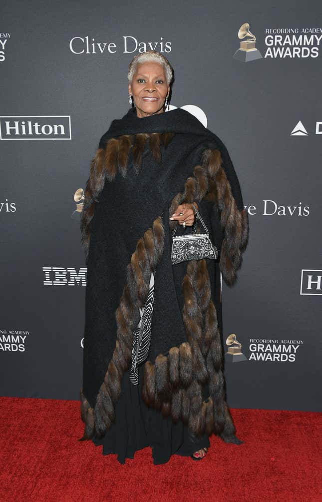 Image for article titled Dionne Warwick Doubts Beyoncé's 'Icon' Status
