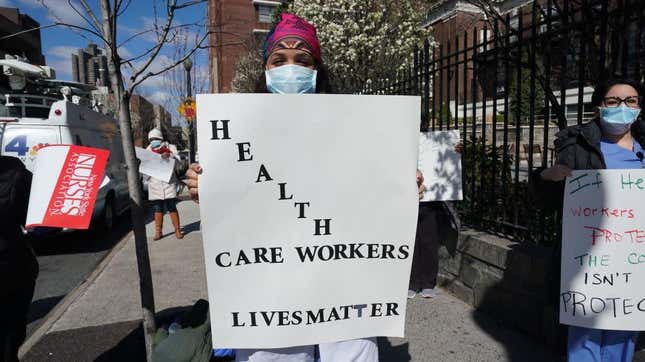 Image for article titled Pregnant Healthcare Workers Describe Being Forced to Work Amid Covid-19