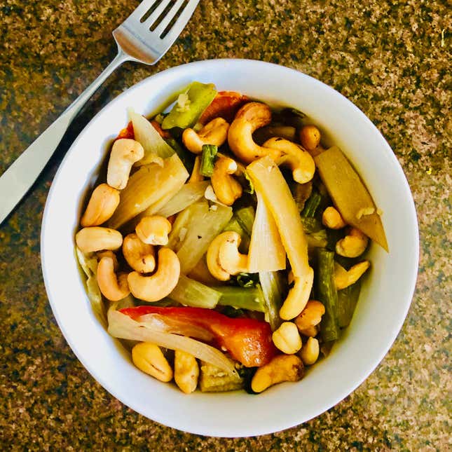 Image for article titled 22 Days of Eating Like Beyoncé, Day 16: Yes, I Can Cook, Too