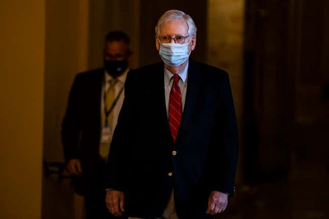Image for article titled A Running List of Right-Wing Politicians and Media Figures Who Downplayed the Virus But Skipped the Line to Get a Vaccine
