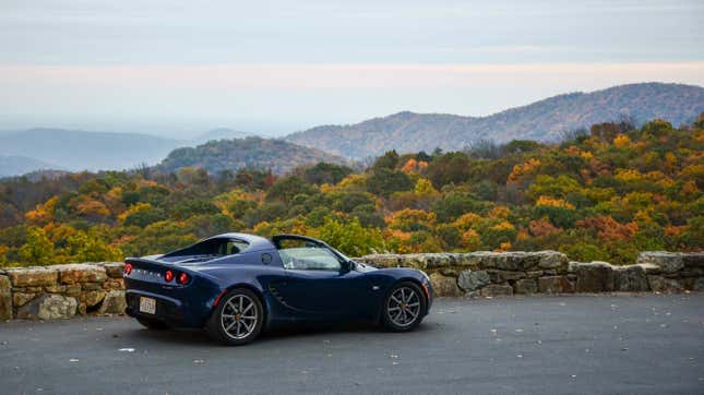 Image for article titled Your Leafy Lotus Elise Wallpapers Are Here