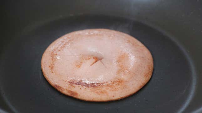 Image for article titled Make an 'X' in Your Bologna Before Frying