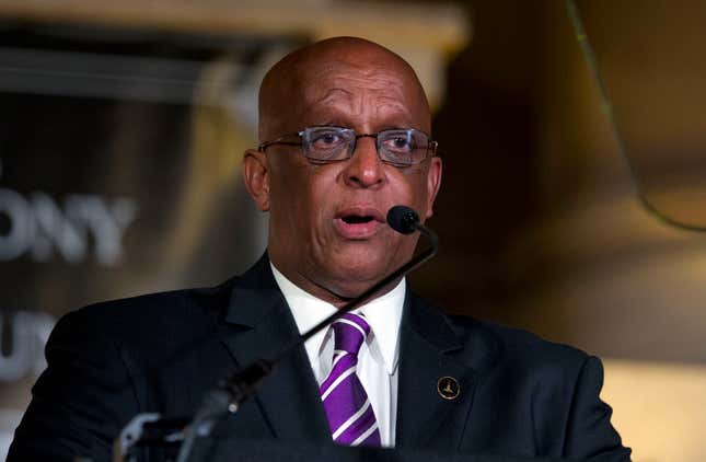 Baltimore Mayor Bernard “Jack” Young speaks to the crowd after been sworn, during the 51st Mayoral Swearing-In Ceremony at War Memorial Building in Baltimore, MD., Thursday, May 9, 2019.