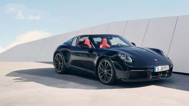 Image for article titled The 2021 Porsche 911 Targa Takes 7 More Seconds To Drop Its Roof Than A Regular Cabriolet