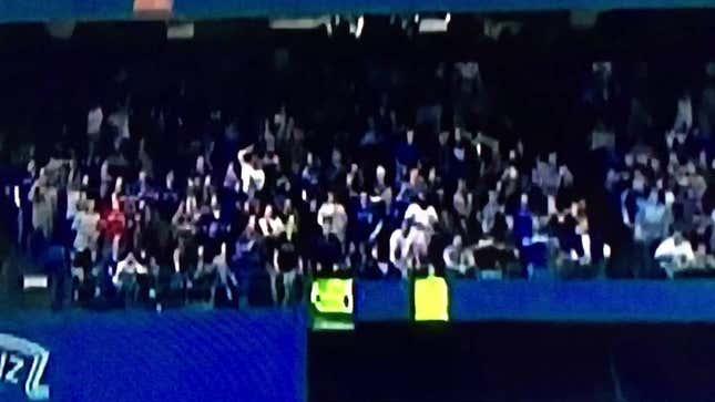 This Is The Closest We've Gotten To Finding The Beer-Throwing Blue Jays Fan