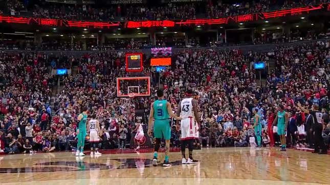 Hornets' Jeremy Lamb Stuns Toronto With Absolutely Ridiculous, Game-Winning Buzzer-Beater