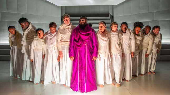Kelvin Roston, Jr., center, flanked by the cast of Oedipus Rex at the Court Theatre.