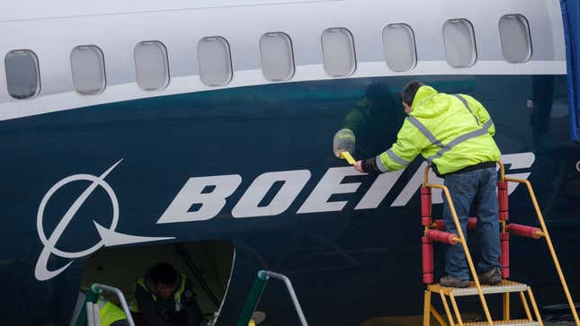 Image for article titled Boeing Employee Claims White Co-Workers Hung Noose, Urinated on His Chair