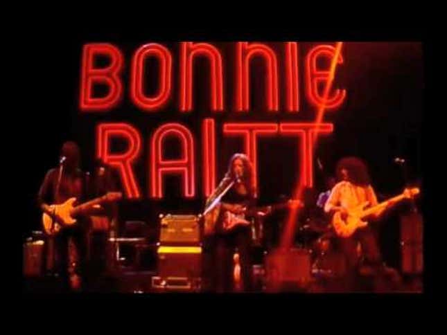Saturday Night Social: The Night Belongs to Bonnie Raitt