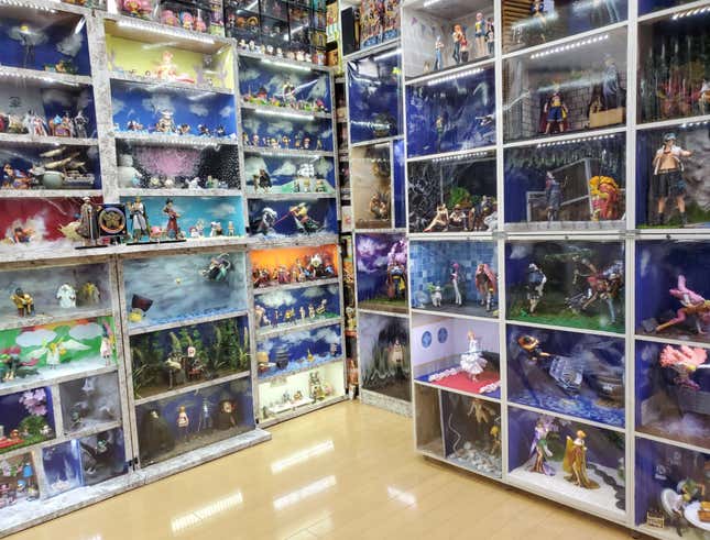 Image for article titled One Piece Fan Fills Home With Awesome Dioramas