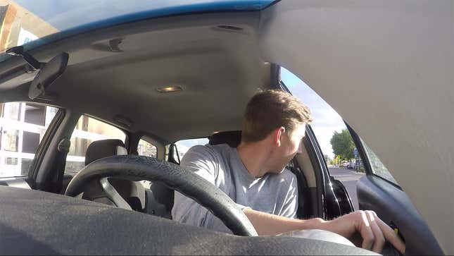 Use the "Dutch Reach" to Avoid Hitting Cyclists With Your Car Door