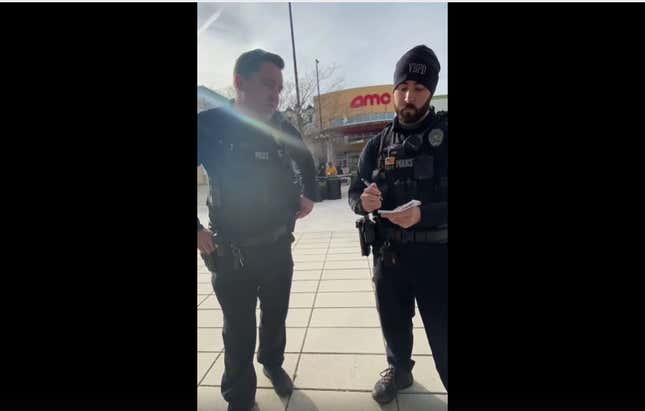 Image for article titled #EatingWhileBlack: An Innocent Black Man Gets Handcuffed While Eating With Family at Virginia Beach Mall