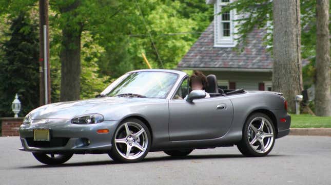 Image for article titled At $20,000, Is This 2004 Mazdaspeed MX-5 Turbo A Miata You Oughta Buy?