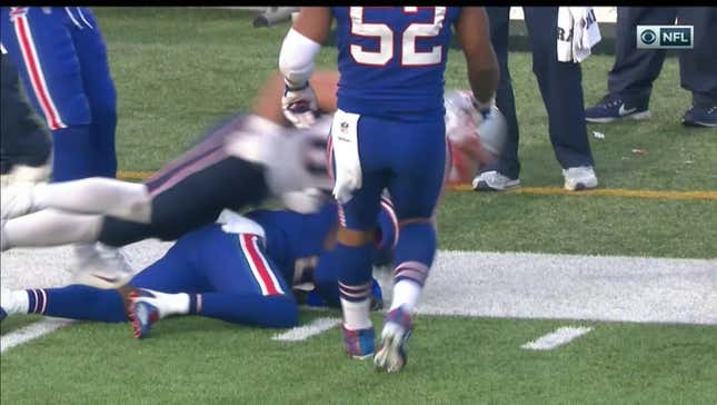 Bad Gronk Squashes Opponent After The Whistle, Somehow Doesn't Get Ejected<em></em>