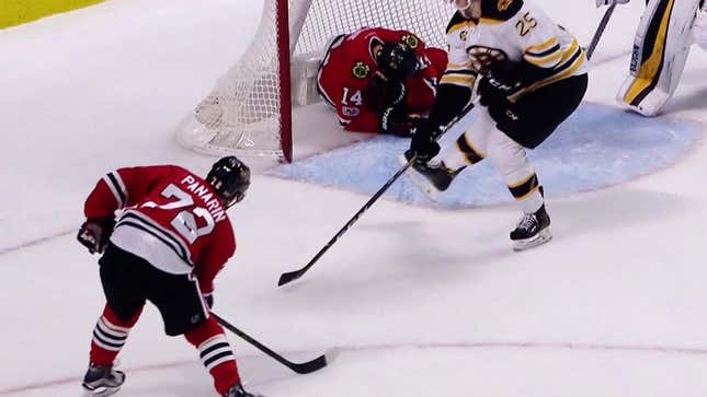 Blackhawks Player Earns Pathetic Assist<em></em>