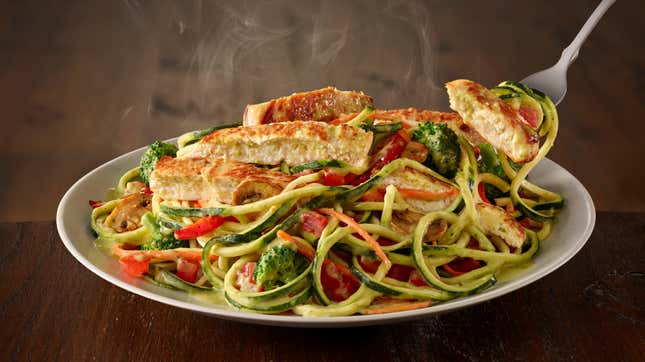 Image for article titled Olive Garden falls into the sweet carb-less embrace of the zoodle