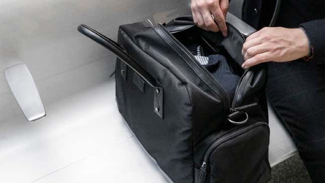 Image for article titled This Weekender Bag Is Way Too Nice to Cost Less Than $90