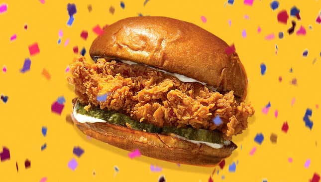 Image for article titled How to turn the Popeyes chicken sandwich into a Fat Tuesday feast