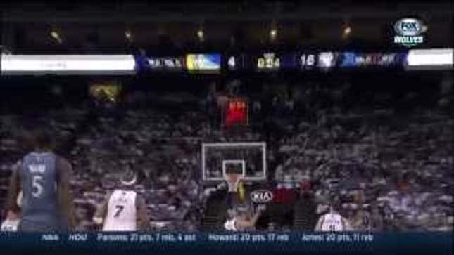 Kevin Love Gives Us One More Gorgeous Outlet Pass