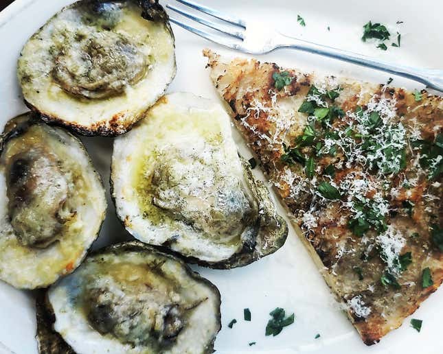 Image for article titled Grill your oysters for a little decadence at home