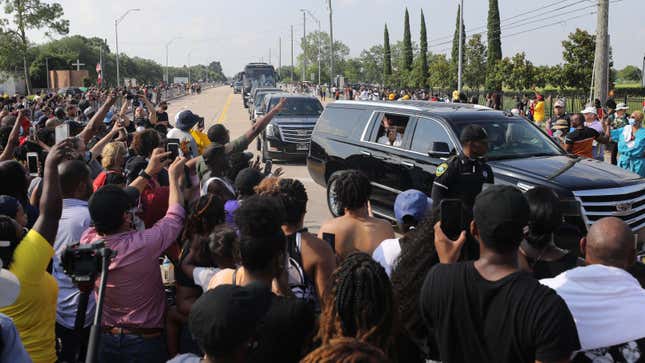 Image for article titled Houston Holds Funeral for George Floyd: 'Your Nation Is Going to Always Remember Your Name'