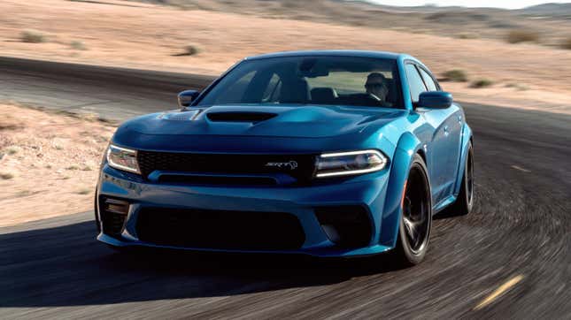 Image for article titled The Dodge Charger SRT Hellcat Widebody Is Here With Fender Flares and 707 HP