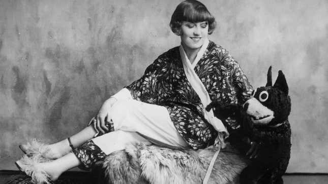 Image for article titled Let's Pivot to Vintage Pajamas