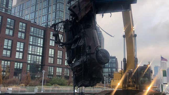 Image for article titled New York Pulled Two Whole Cars From The Gowanus Canal