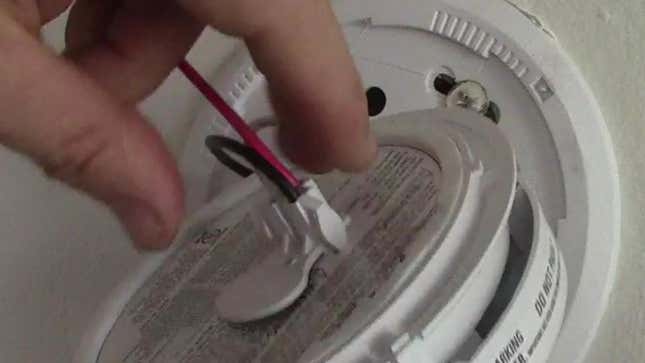 How to Buy a Smoke Alarm that Provides the Most Protection