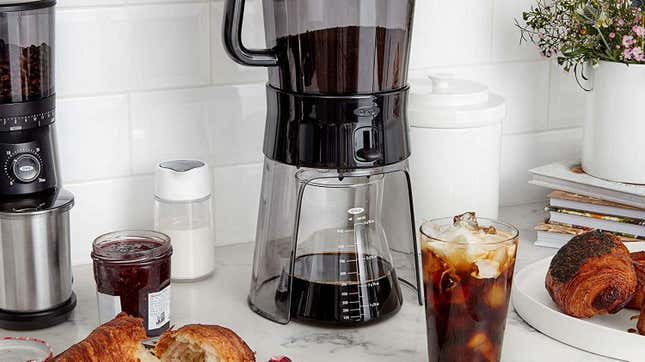 The OXO Cold Brew Coffee Maker specializes in making a lot of cold brew concentrate at once, and since the water and coffee are fully combined while brewing, your coffee comes out bolder and stronger than methods that confine the coffee to a filter basket or bag.