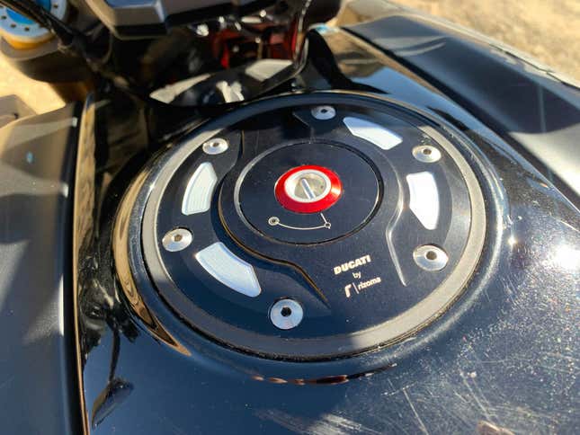 Image for article titled 2020 Ducati Diavel 1260 S: The Jalopnik Review
