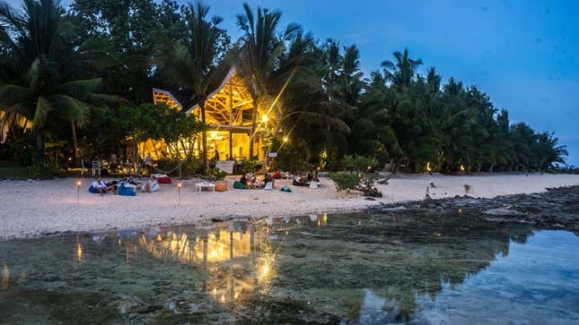 Image for article titled Beach Club Owner Kindly Tells Influencers Asking for a Free Stay to 'Actually Work'