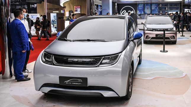 Image for article titled China&#39;s BYD Claims This Electric Hatchback Can Get 620 Miles Of Range