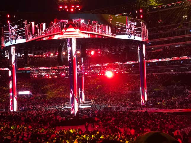 Image for article titled WWE Screwed WrestleMania Fans With Blinding Lights