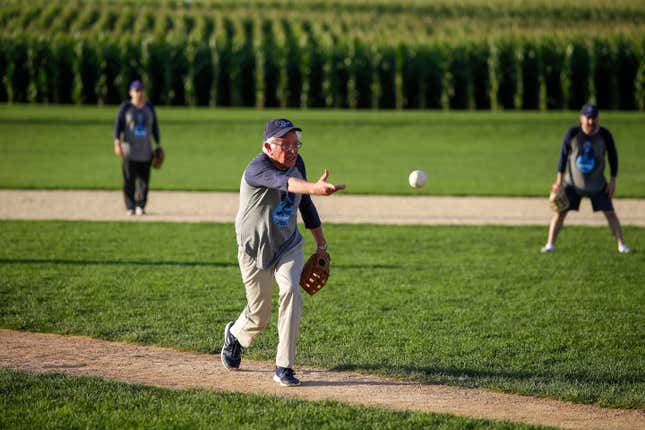 Image for article titled I Could Watch Bernie Sanders Play Competent Softball on a Loop Until I Die