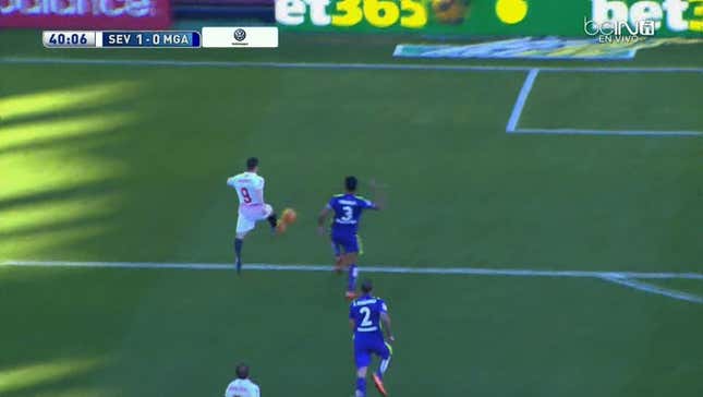 Kevin Gameiro Half-Volley Set Up By Massive Pass