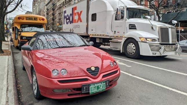 Image for article titled This Alfa Is Out Of Place In Manhattan But It Belongs In Our Hearts