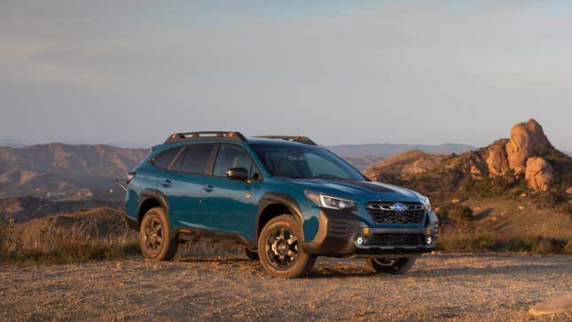Image for article titled The Subaru Outback Wilderness Has A 700 Pound-Rated Roof Rack And Better Breakover Than A Jeep Wrangler