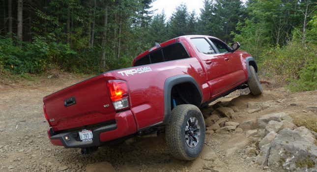 Image for article titled Mid-Size Trucks Don't Need Frames