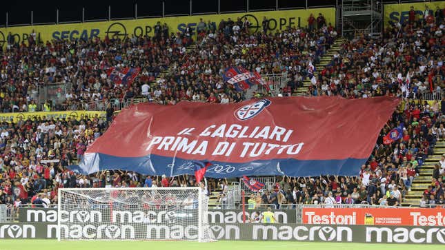 Image for article titled Shit-For-Brains Inter Fans: Italy Does Not Have Racism, Therefore Monkey Taunts Cannot Be Racist