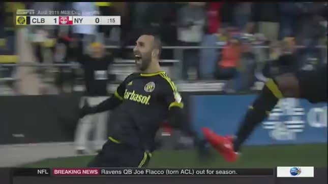 Justin Meram Scores 10 Seconds Into MLS Playoff Game