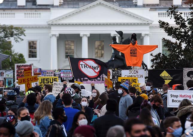 Image for article titled Scenes From a Normal American Democracy